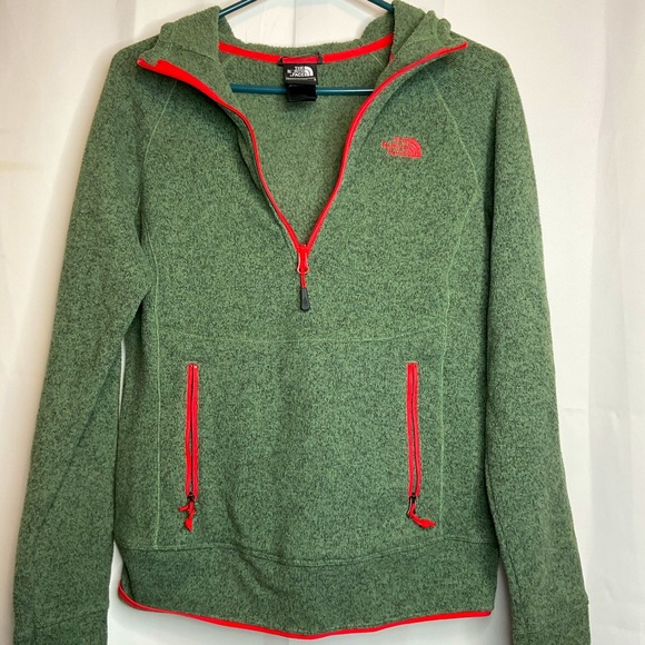The North Face Tops - The NorthFace womens sweater hoodie small